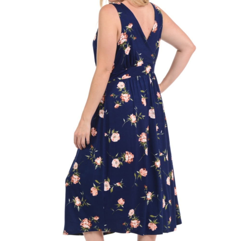Floral V-Neck Midi Dress (1x) - Picture 2 of 3